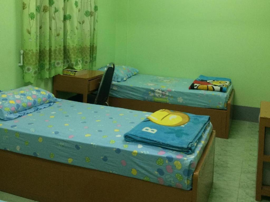 Nay Chi Linn Hotel Pathein Ngoại thất bức ảnh