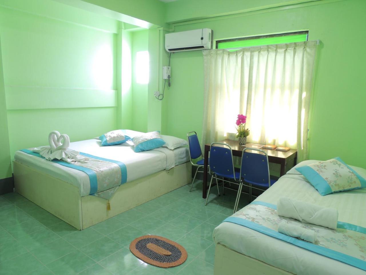 Nay Chi Linn Hotel Pathein Ngoại thất bức ảnh